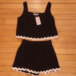 Two Piece Short Set Black And White